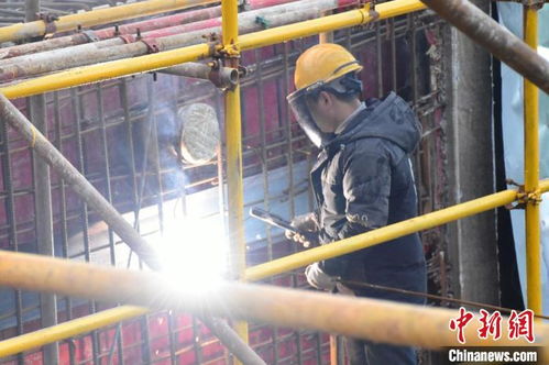投资10亿元！中建材合肥技术中心项目全面封顶 汇聚绿色建材创新力量，树立施工现场材料选型标杆